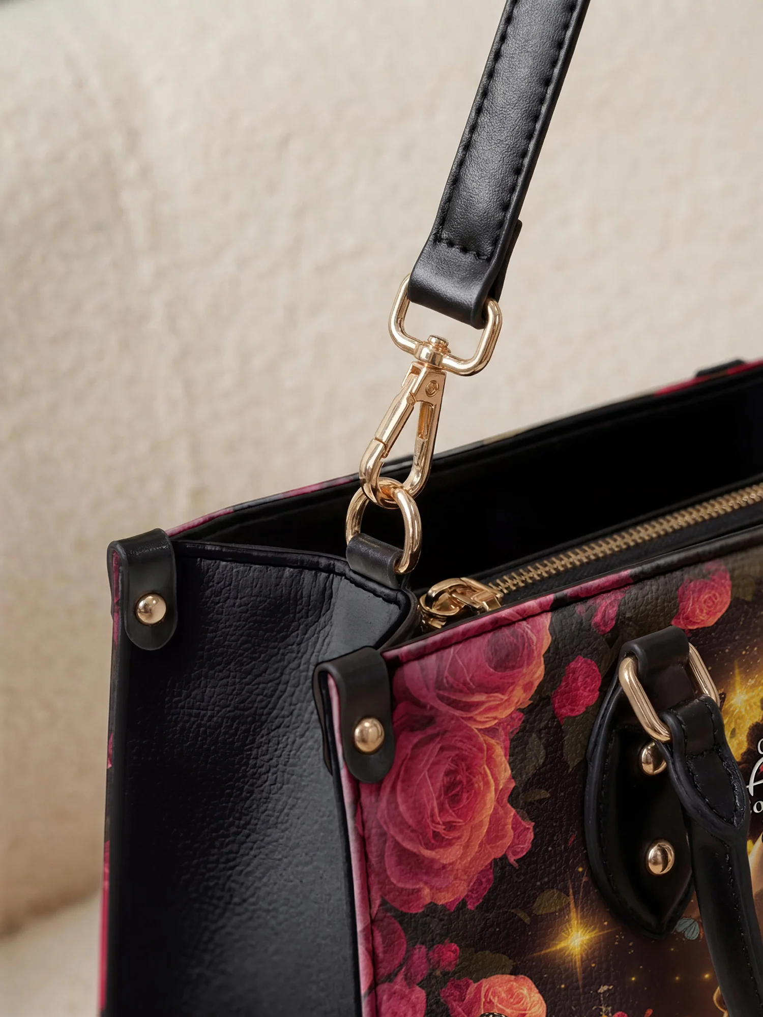"Aurenna" Leather Handbag - Image 6