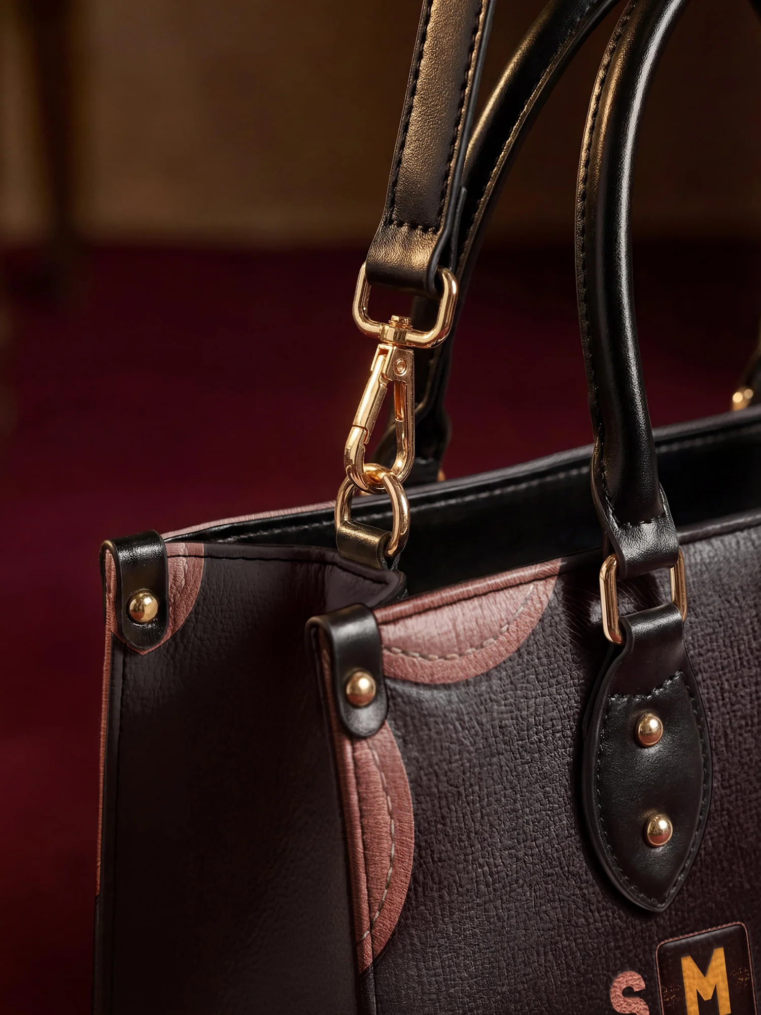"Imarimom" Leather Handbag - Image 6