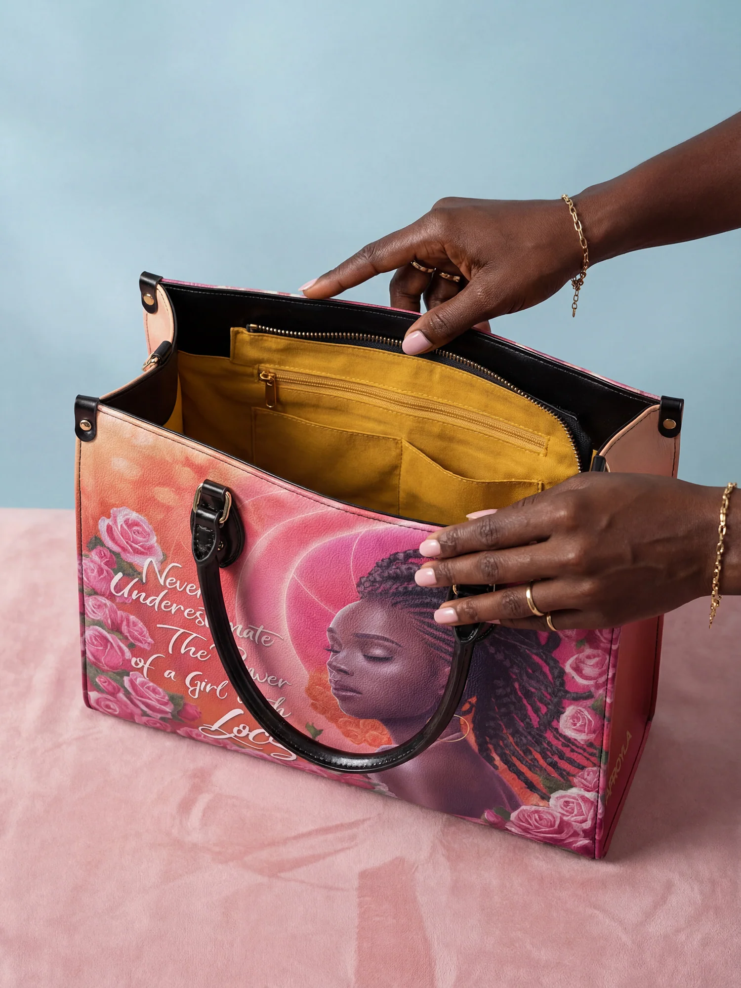 "Loclani" Leather Handbag - Image 7