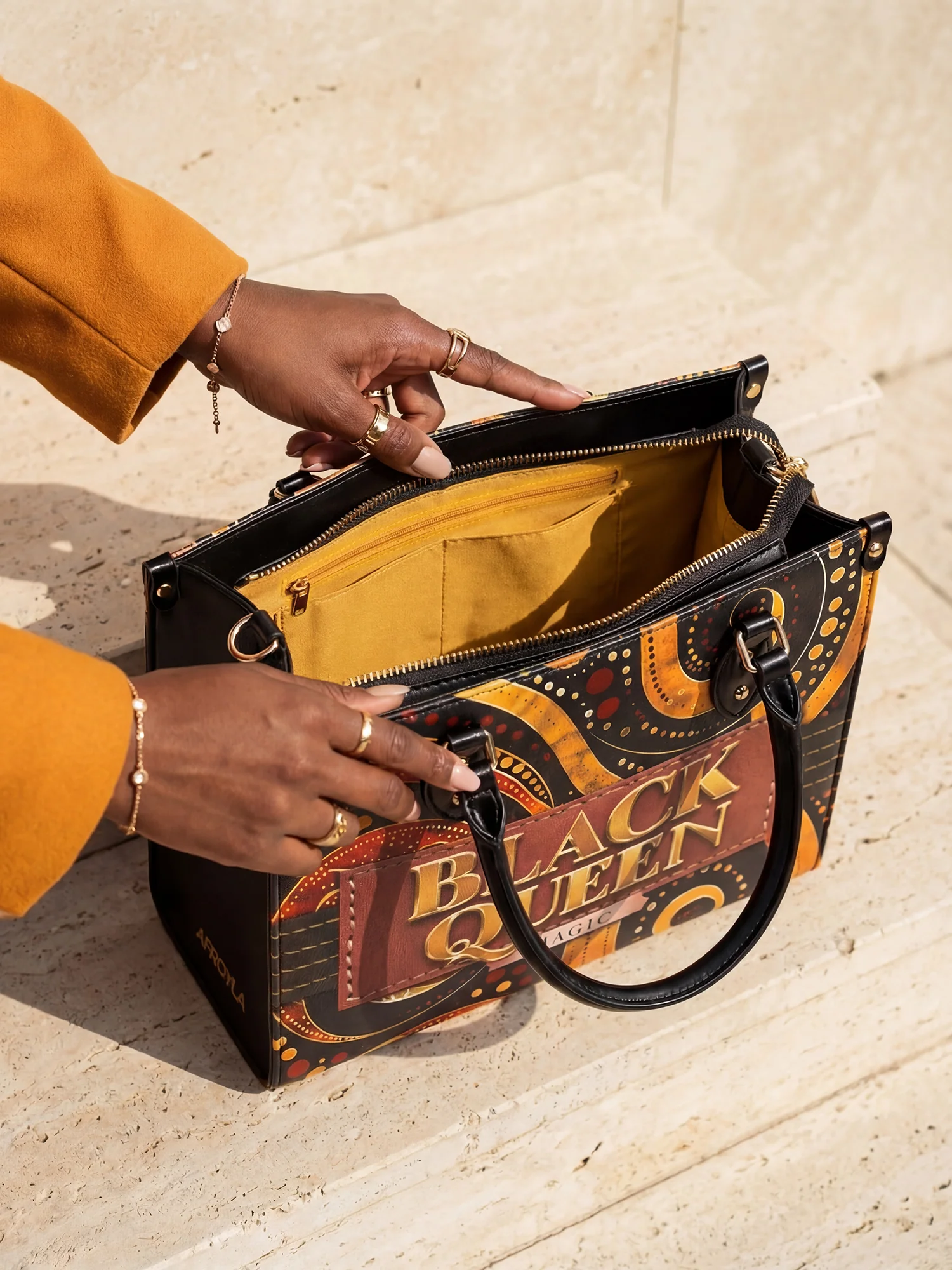 "Makeda" Leather Handbag - Image 7