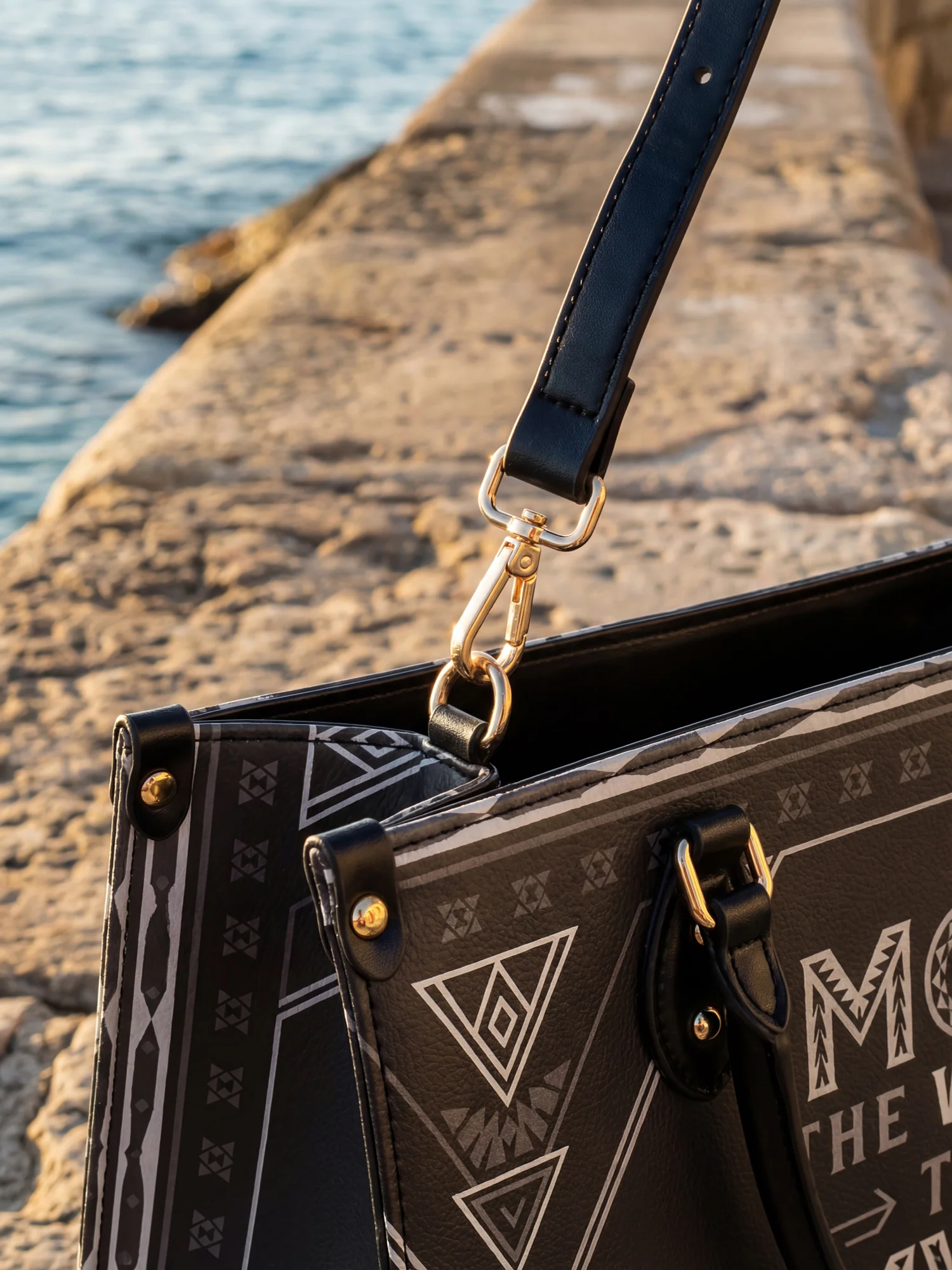 "Mamalore" Leather Handbag - Image 6