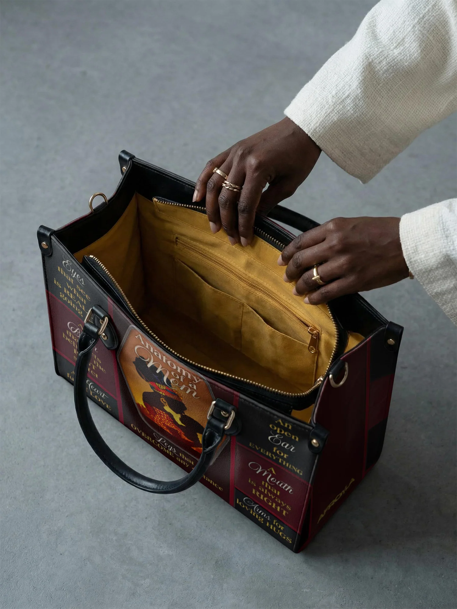 "Mamoya" Leather Handbag - Image 7
