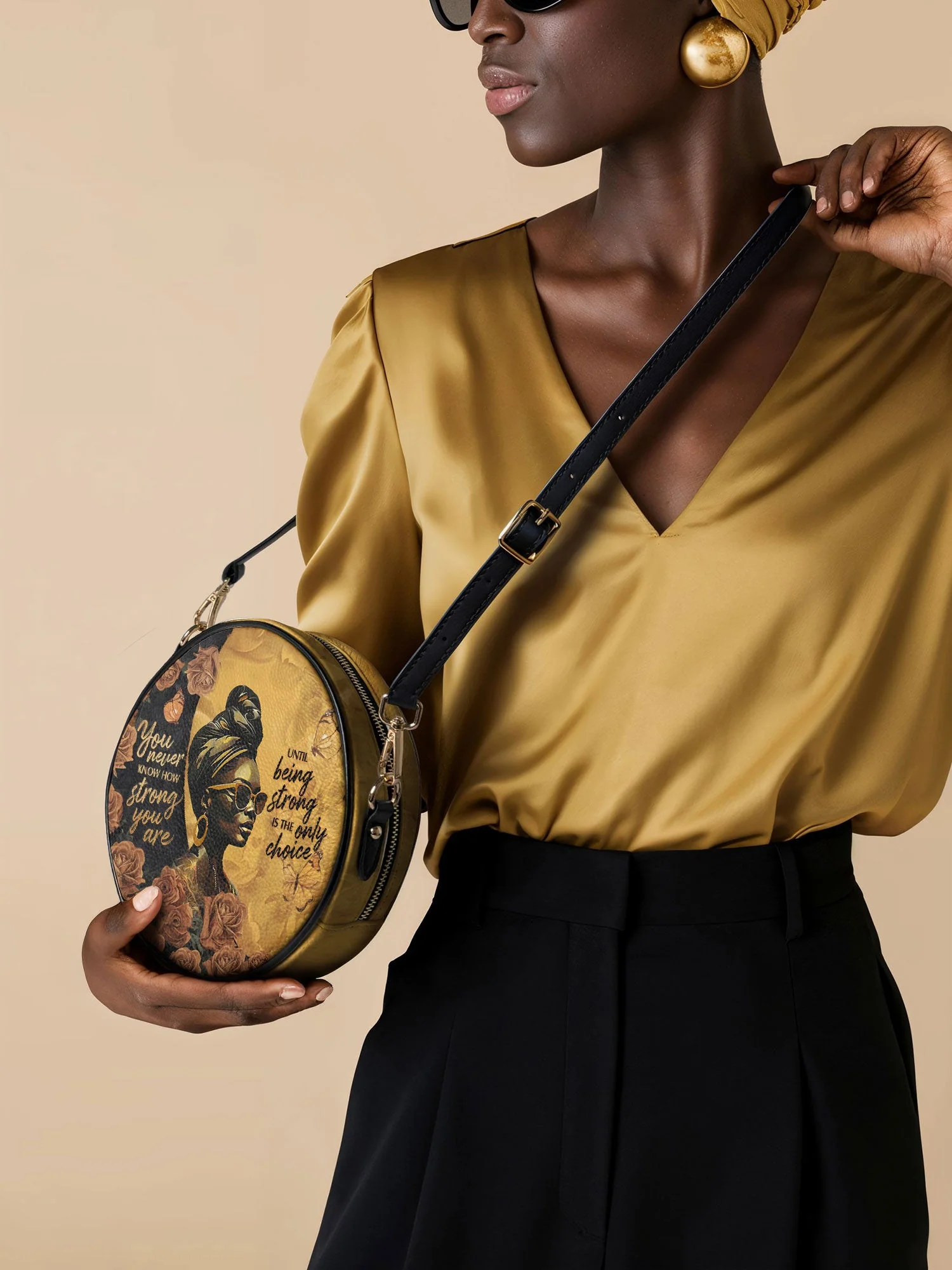 "Siyanda" Circle Crossbody Bag - Image 3